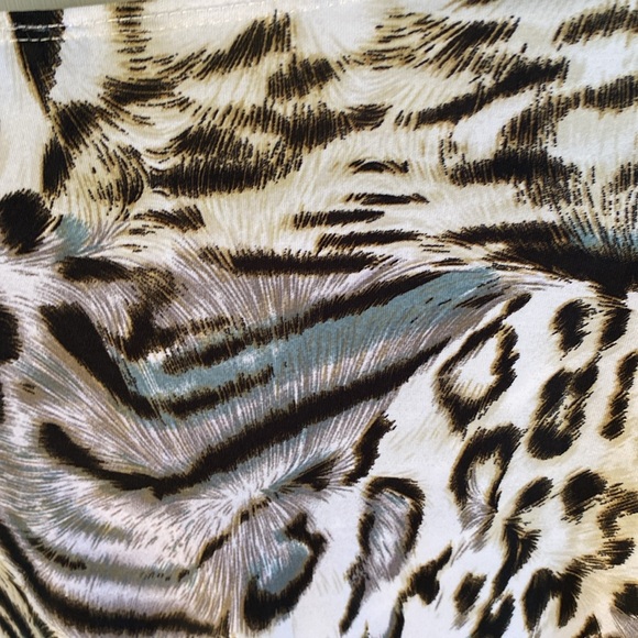 Essentials by Milano gorgeous dress or tunic  Size Small - Picture 9 of 9